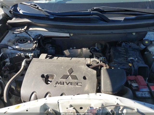 2017 MITSUBISHI OUTLANDER JA4AZ3A33HZ053944 Photo 9