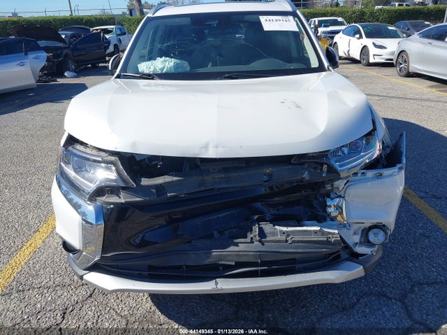 2017 MITSUBISHI OUTLANDER JA4AZ3A33HZ053944 Photo 5