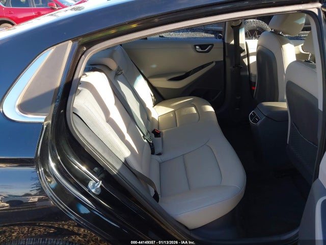 KMHC05LC8JU071808 Hyundai Ioniq Hybrid Limited