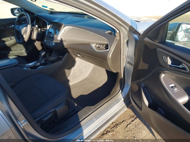 1G1ZD5ST9RF109060 Chevrolet Malibu Fwd 1lt