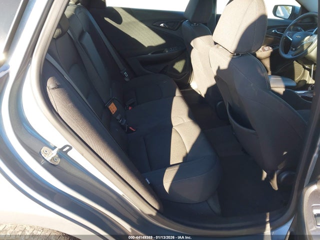 1G1ZD5ST9RF109060 Chevrolet Malibu Fwd 1lt