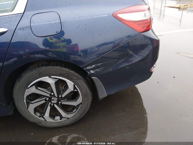 2017 Honda Accord Ex-l მანქანა იყიდება აუქციონზე, vin: 1HGCR2F81HA233677, აუქციონის ნომერი: 44149426