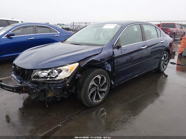 2017 Honda Accord Ex-l მანქანა იყიდება აუქციონზე, vin: 1HGCR2F81HA233677, აუქციონის ნომერი: 44149426