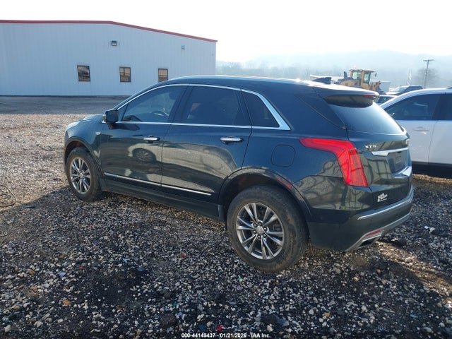 2021 CADILLAC XT5 1GYKNCRS8MZ136937 Photo 2