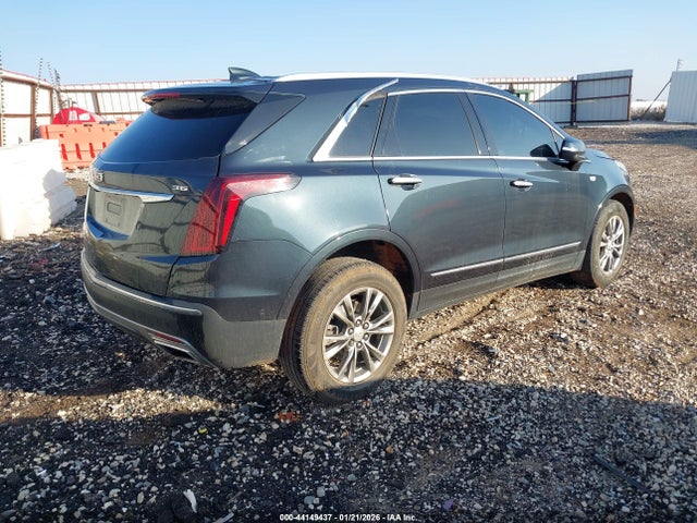 2021 CADILLAC XT5 1GYKNCRS8MZ136937 Photo 3
