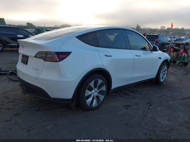 2023 Tesla Model Y მანქანა იყიდება აუქციონზე, vin: 7SAYGDEE4PF812099, აუქციონის ნომერი: 44149493