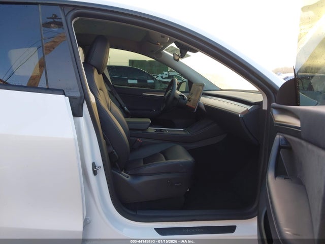 2023 Tesla Model Y მანქანა იყიდება აუქციონზე, vin: 7SAYGDEE4PF812099, აუქციონის ნომერი: 44149493