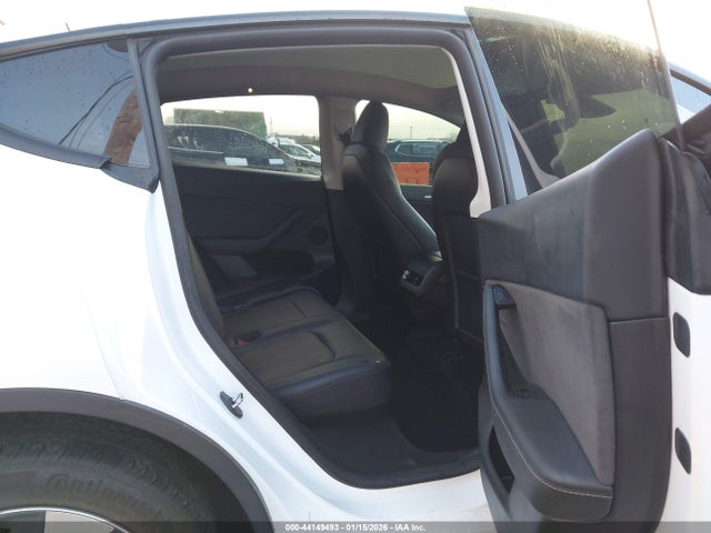 2023 Tesla Model Y მანქანა იყიდება აუქციონზე, vin: 7SAYGDEE4PF812099, აუქციონის ნომერი: 44149493