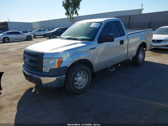 Ford F-150 Xl 2014 1FTMF1CM5EFA62082 Image 2