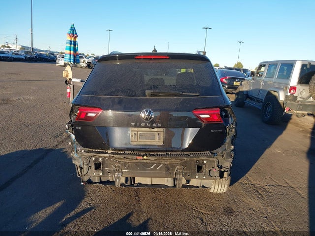 3VV8B7AX6PM023471 Volkswagen Tiguan 2.0t Se R-line Black