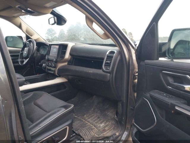 2019 RAM 1500 1C6RREJT1KN769008 Photo 4