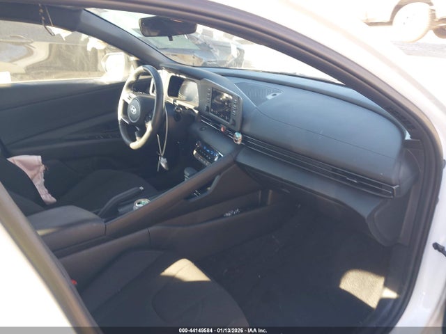 44149584 :رقم المزاد ، KMHLM4DG5SU982681 vin ، 2025 Hyundai Elantra Sel Sport مزاد بيع