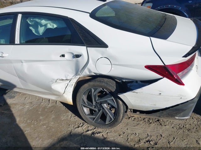 44149584 :رقم المزاد ، KMHLM4DG5SU982681 vin ، 2025 Hyundai Elantra Sel Sport مزاد بيع