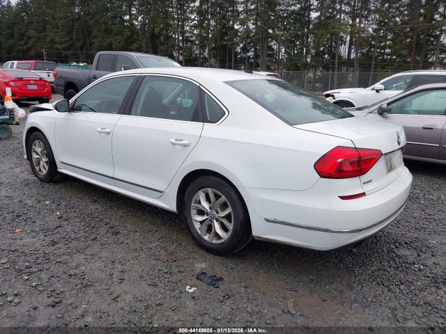 1VWAT7A35GC024541 Volkswagen Passat 1.8t S