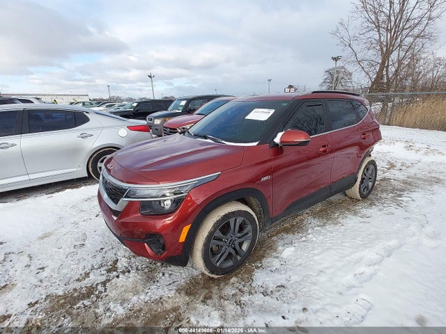 2023 KIA SELTOS KNDEUCAA2P7400999 Photo 1