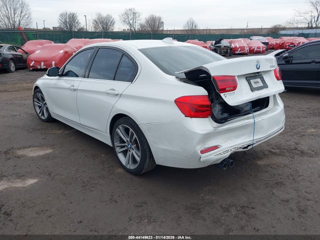 WBA8B9G51JNU96527 BMW 330I