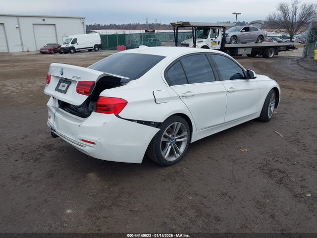 WBA8B9G51JNU96527 BMW 330I
