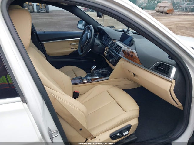 WBA8B9G51JNU96527 BMW 330I