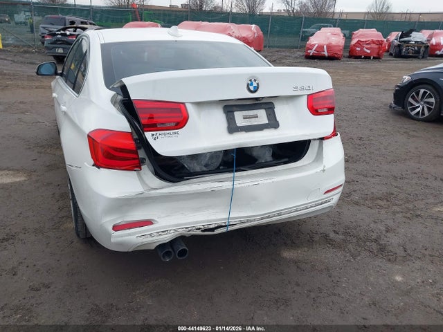 WBA8B9G51JNU96527 BMW 330I