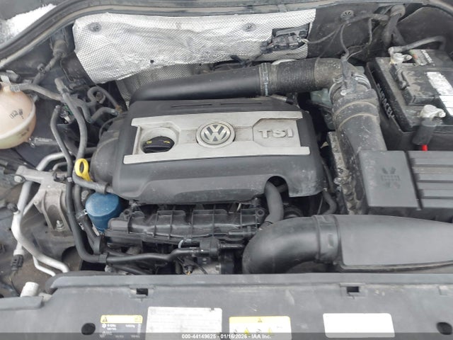 2017 VOLKSWAGEN TIGUAN WVGBV7AX3HK046237 Photo 9