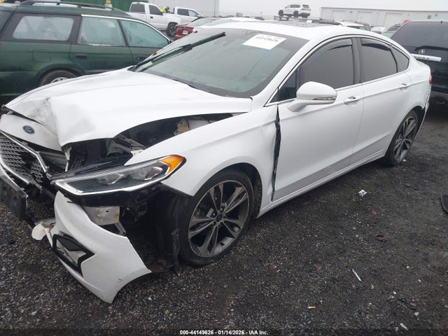 Ford Fusion Titanium 2019 3FA6P0D96KR221562 Image 2