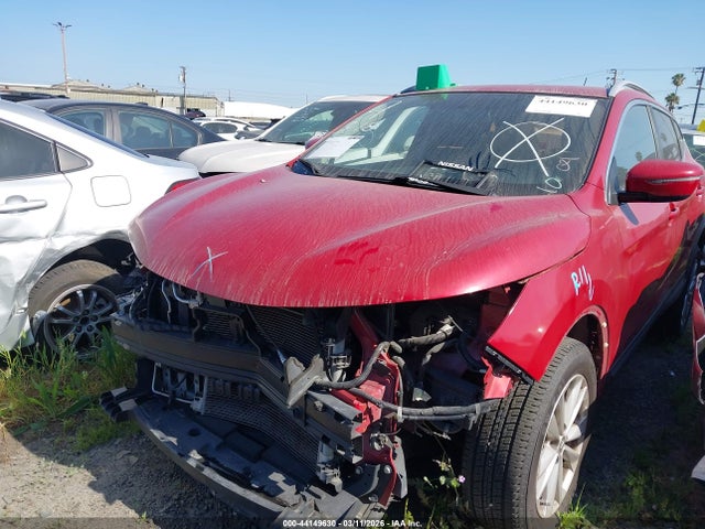 JN1BJ1CPXJW154141 Nissan Rogue Sport Sv