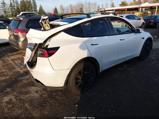 2021 TESLA MODEL Y 5YJYGDEE7MF207129 Photo 3
