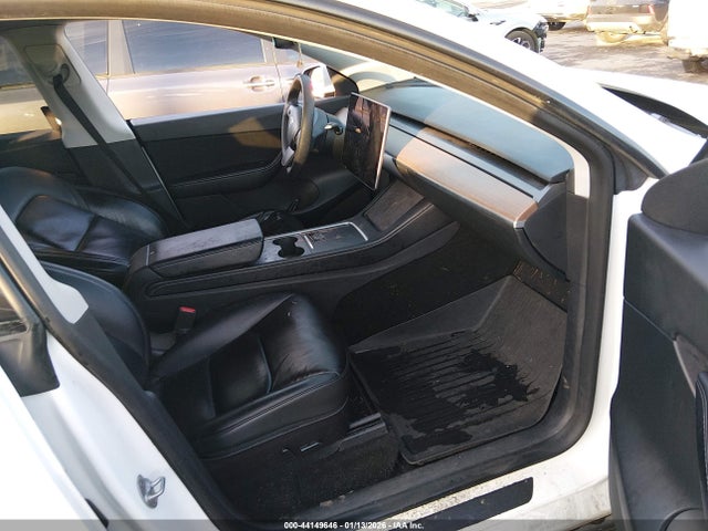 2021 TESLA MODEL Y 5YJYGDEE7MF207129 Photo 4