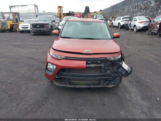 KNDJ23AU2L7100842 KIA SOUL LX