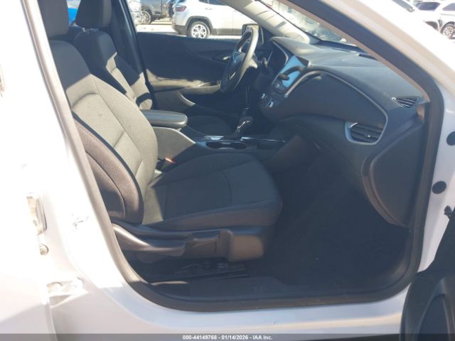 2024 CHEVROLET MALIBU 1G1ZD5STXRF108600 Photo 4