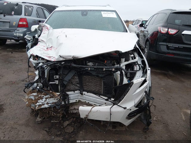 44149776 :رقم المزاد ، 1GYKNDRS5LZ143929 vin ، 2020 Cadillac Xt5 Awd Premium Luxury مزاد بيع