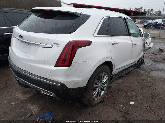 2020 CADILLAC XT5 1GYKNDRS5LZ143929 Photo 3