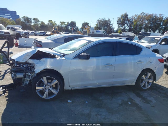 Acura Ilx 2.0l 2015 19VDE1F74FE009287 Image 13