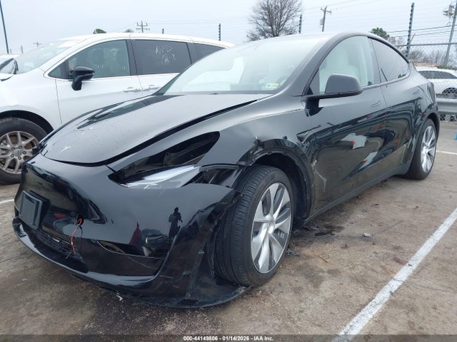Продаж на аукціоні авто 2024 Tesla Model Y Long Range Dual Motor All-wheel Drive, vin: 7SAYGDEE8RA214565, номер лоту: 44149806