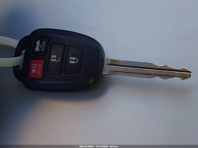 4T1BF1FK1GU254403 Toyota CAMRY SE