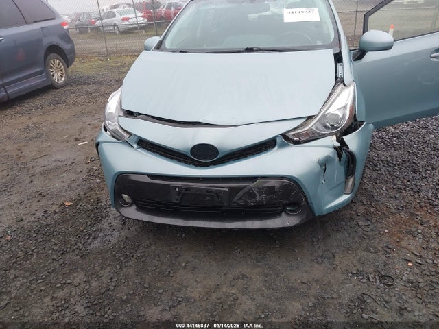 JTDZN3EU4HJ058124 Toyota Prius V Five