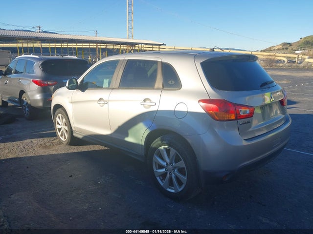 2015 MITSUBISHI OUTLANDER SPORT 4A4AP3AW0FE024677 Photo 2