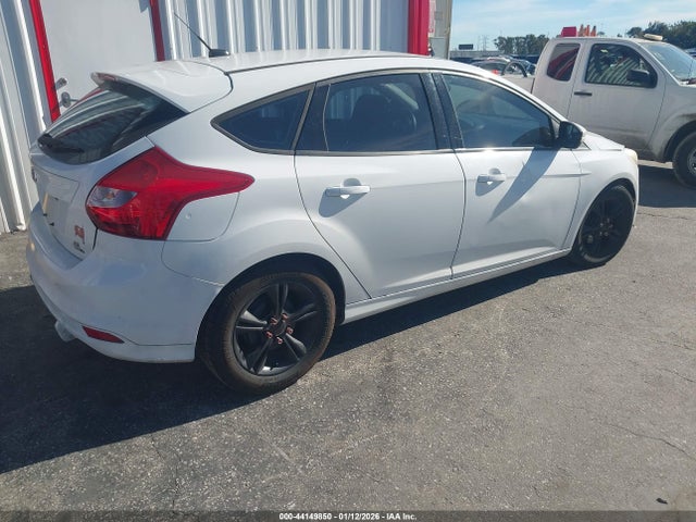 1FADP3K25EL180536 Ford FOCUS SE