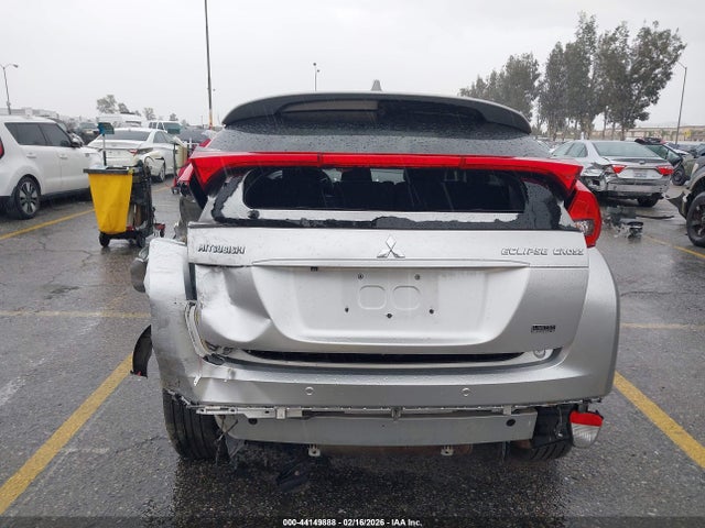 Mitsubishi Eclipse Cross Le 2018 JA4AT4AA8JZ048072 Image 17