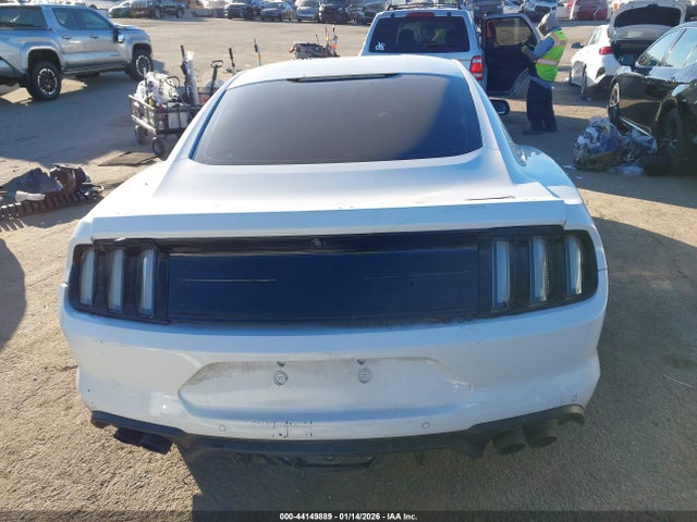 Ford 5.0l 4v premium fuel 2018 1FA6P8CF6J5181300 Image 16