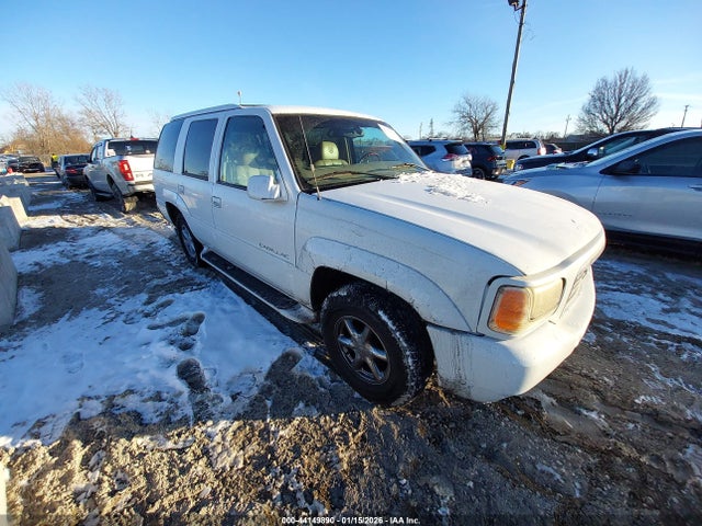 1999 CADILLAC ESCALADE 1GYEK13R2XR401890