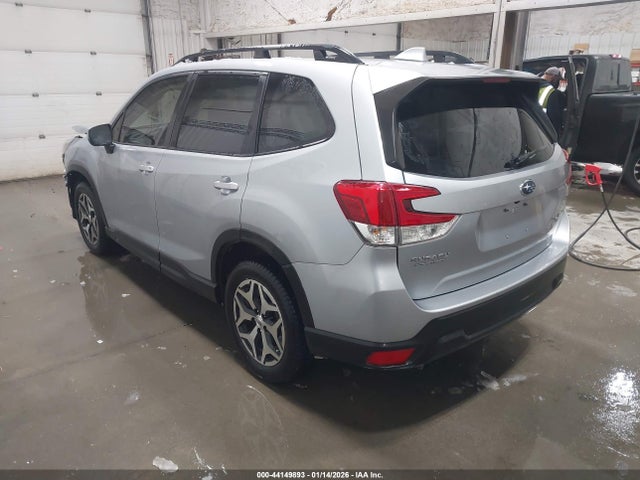 JF2SKADC1NH422494 Subaru Forester Premium