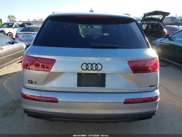 Audi Q7 55 Premium 2019 WA1VAAF74KD039662 Image 16