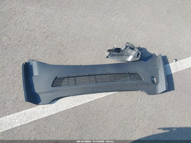 44149902 :رقم المزاد ، 7SAYGDEE7PF620675 vin ، 2023 Tesla Model Y مزاد بيع