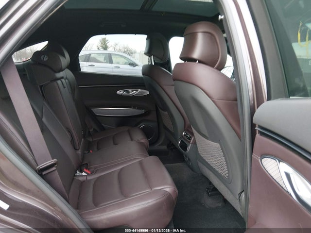 2023 GENESIS GV70 KMUMADTB8PU132474 Photo 7