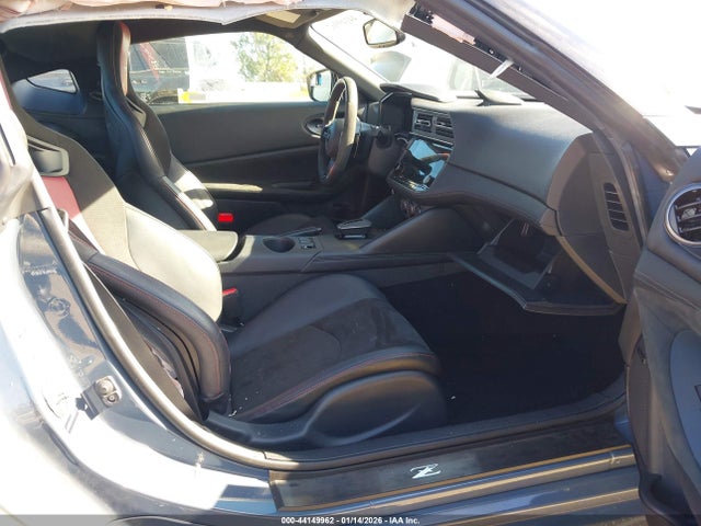 JN1BZ4CH7RM360821 Nissan Z Nismo Auto