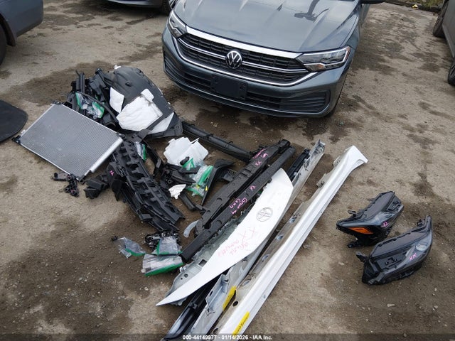 4T1DBADK1SU540395 Toyota CAMRY SE