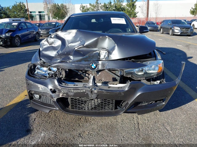 WBA8B9C37HK886015 BMW 330I