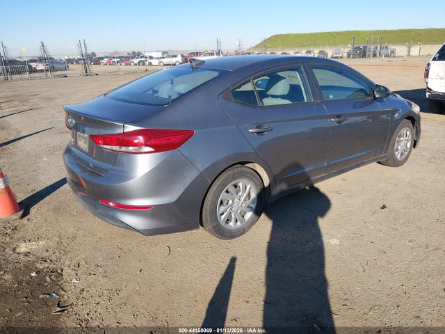 KMHD74LF4HU109260 Hyundai ELANTRA SE