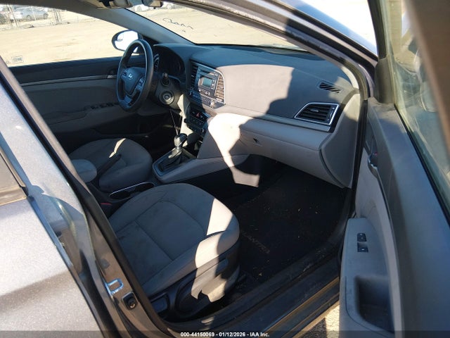 KMHD74LF4HU109260 Hyundai ELANTRA SE